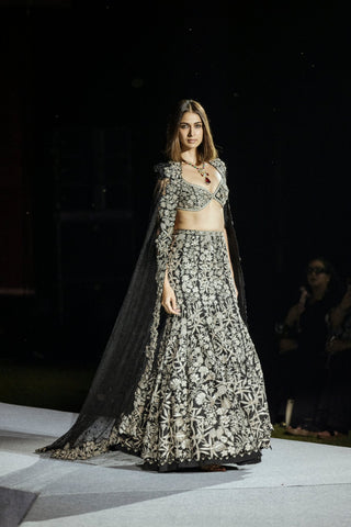 Sylvi lehenga set