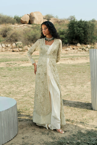 Ivory Ãine saree set