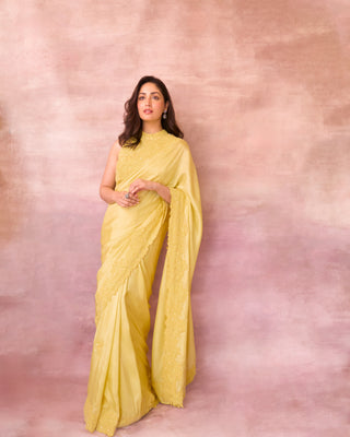 Yami Gautam in Dorelle Saree Set