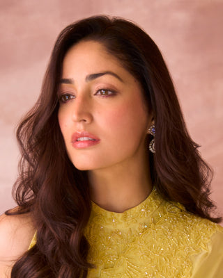 Yami Gautam in Dorelle Saree Set